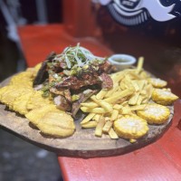 TABLA PARA 3 PERSONAS